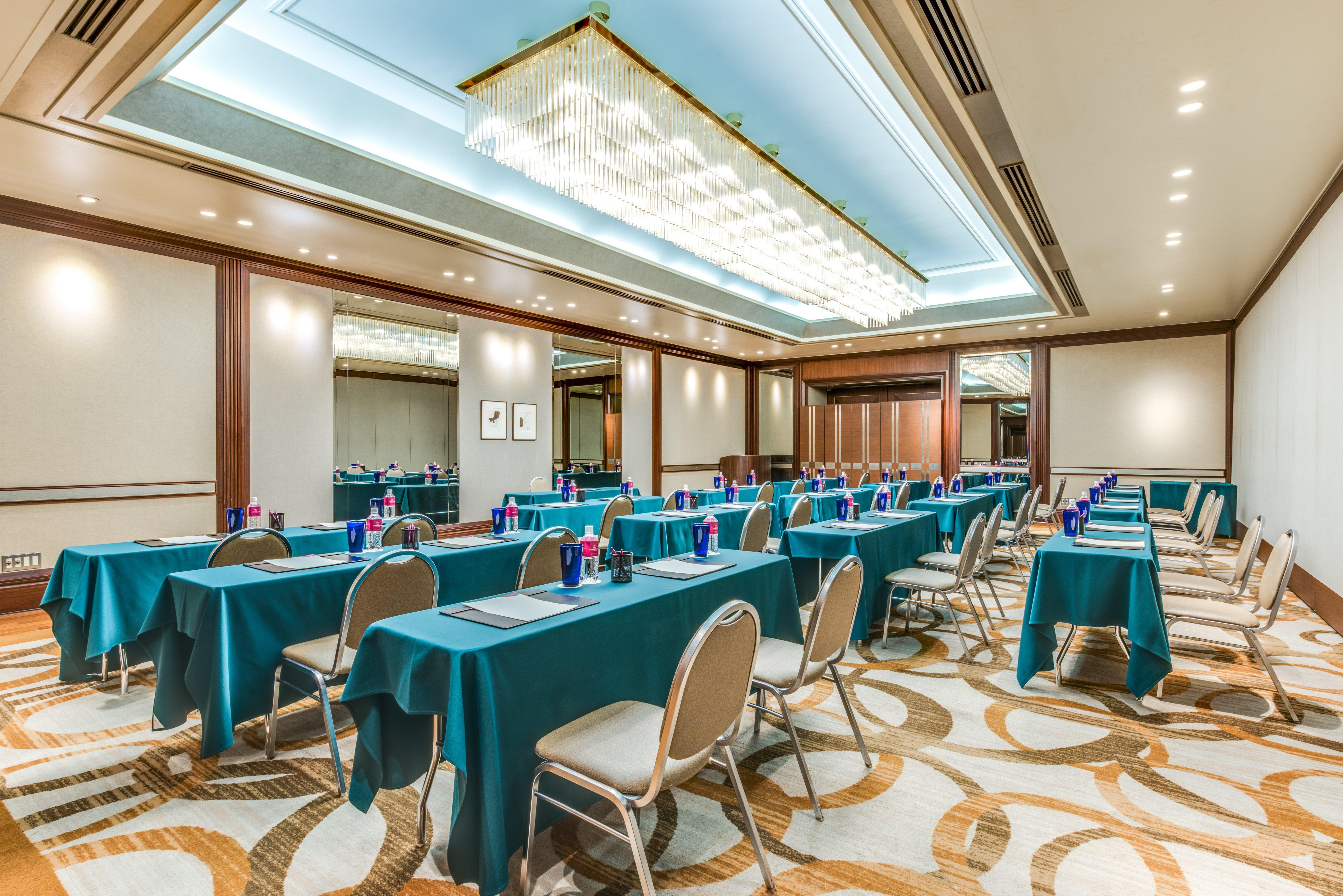 Ana Crowne Plaza Hiroshima By Ihg Hotel Bagian luar foto