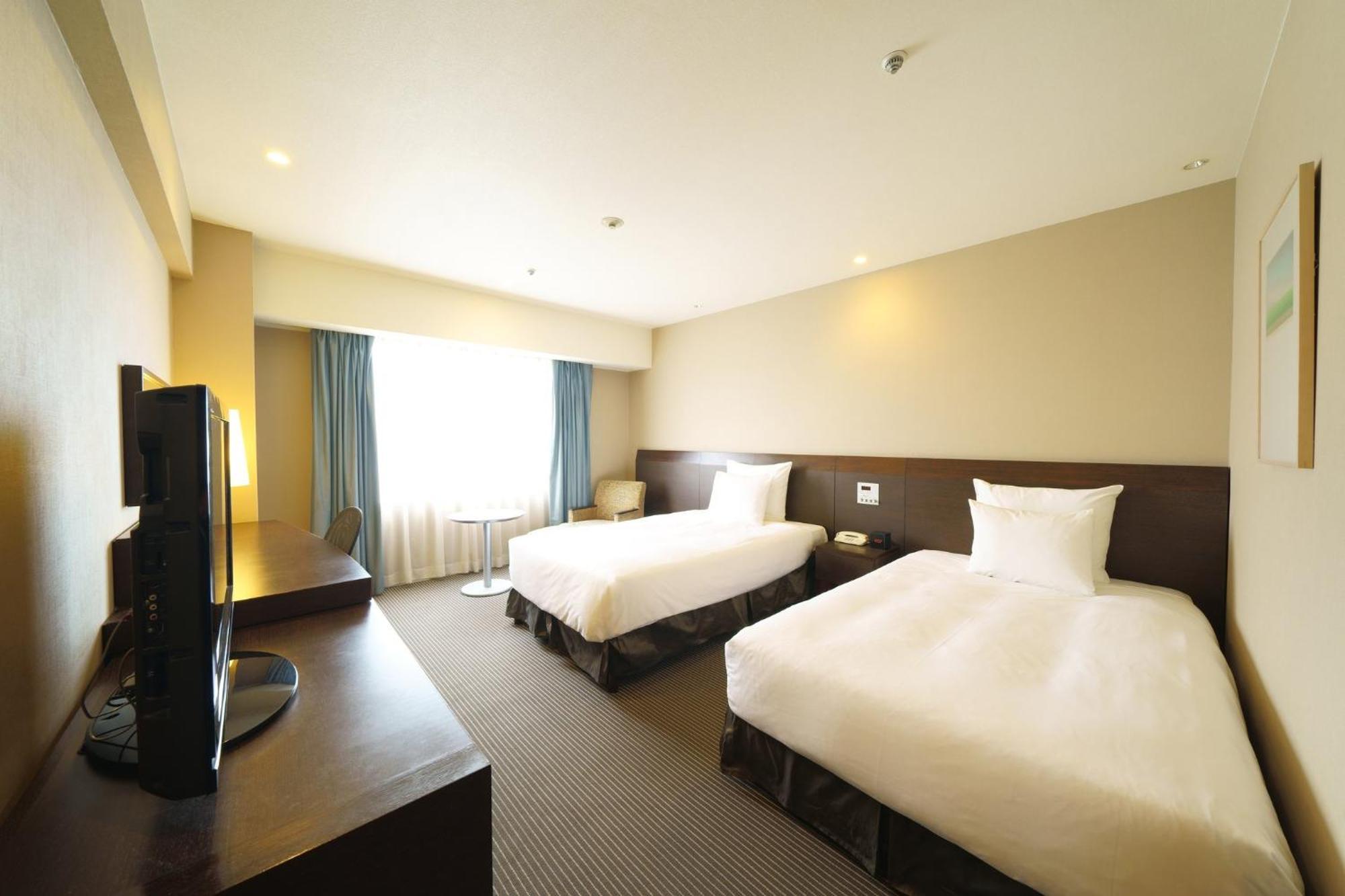 Ana Crowne Plaza Hiroshima By Ihg Hotel Bagian luar foto