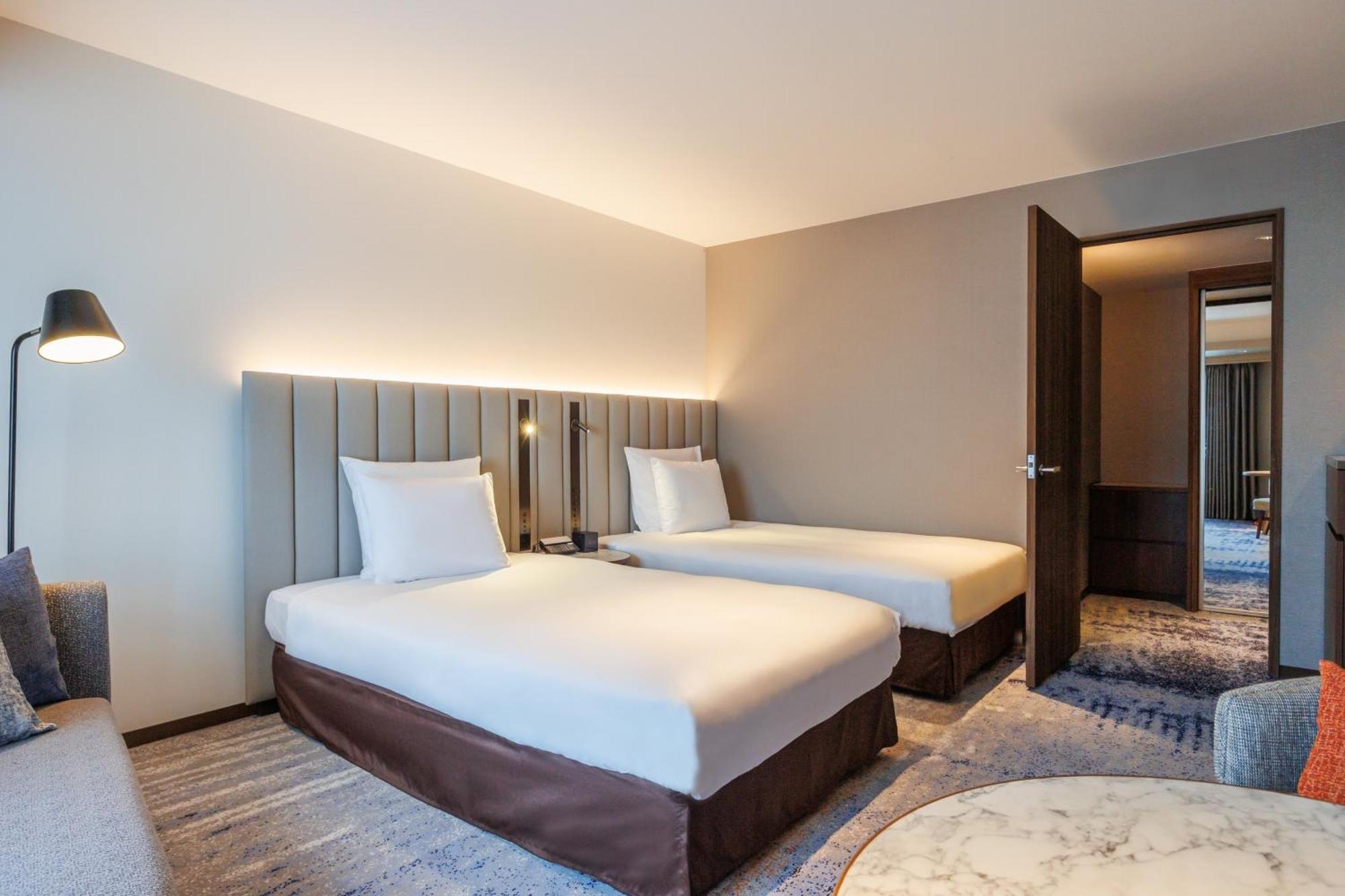 Ana Crowne Plaza Hiroshima By Ihg Hotel Bagian luar foto